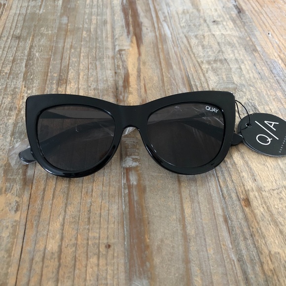 QUAY AUSTRALIA | Steal a Kiss sunglasses - Picture 3 of 7